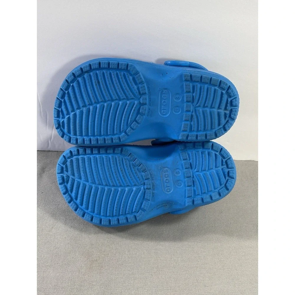 Crocs Iconic Comfort‎ Blue Classic Clog Kids Size 8 Has Wear